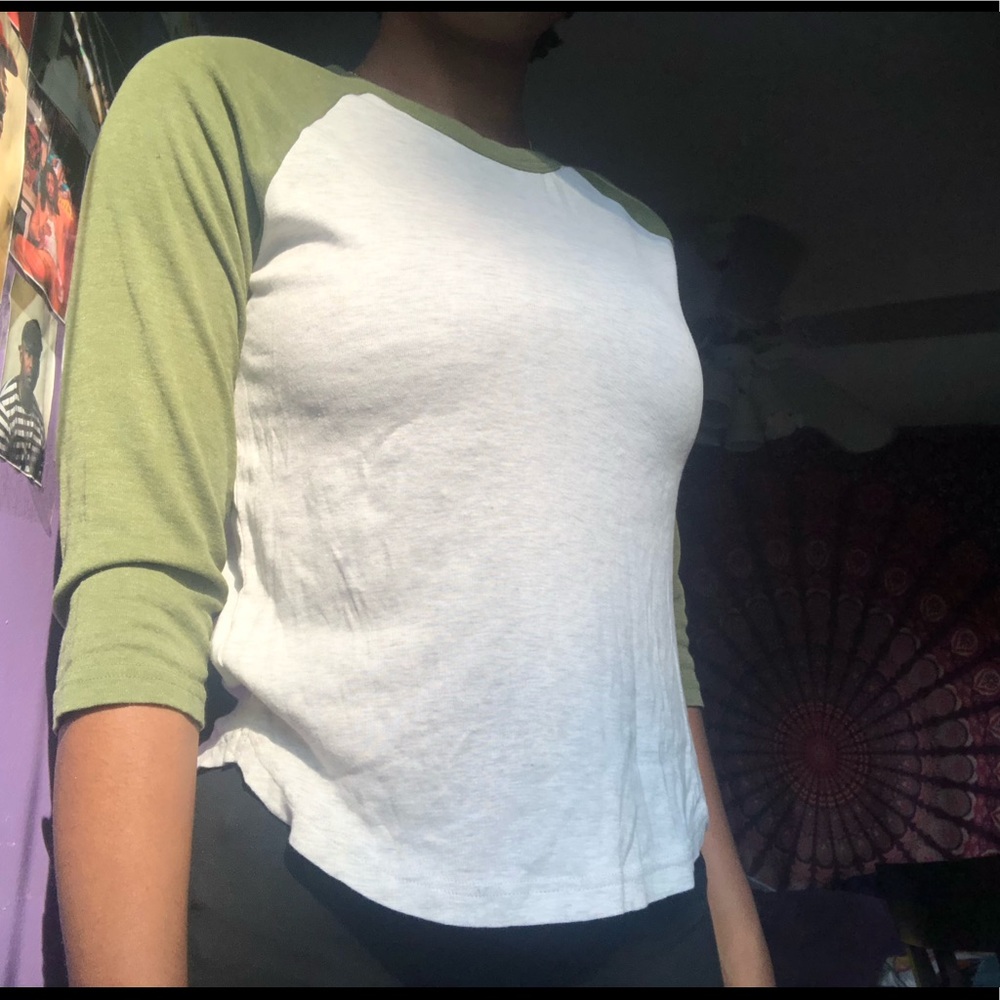 basic baseball tee - Picture 2 of 4